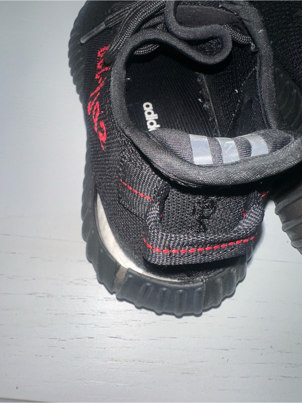 Yeezy Boost 350 V2 Black Red Men’s Size 9
Knit Sneakers Athletic Shoes - Picture 4 of 8